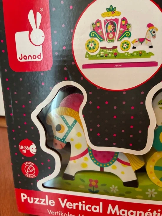 NWT Janod Pink & Green Magnetic Vertical Puzzle - Princess Carriage - Picture 5 of 12
